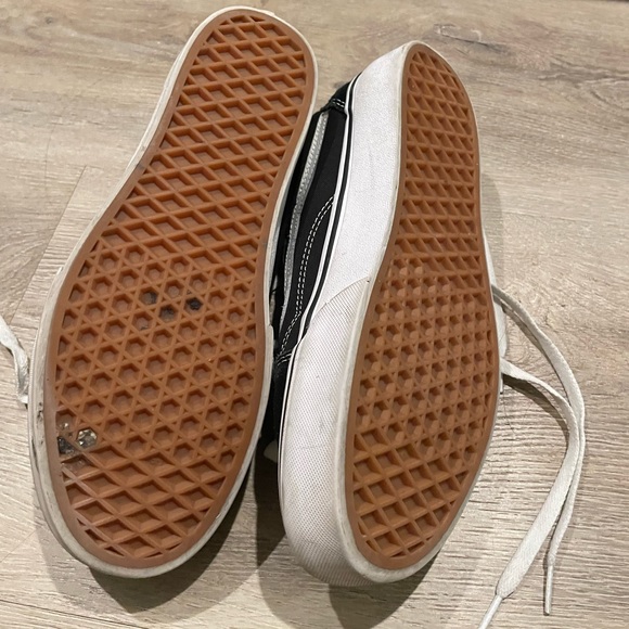 Vans Old Skool Shoe - Picture 3 of 4